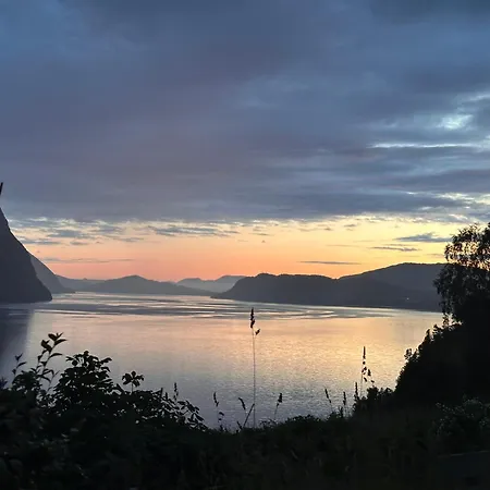 Peaceful Fjord Hideaway Close To Geiranger, Trollstigen And Alesund